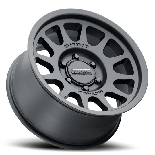 703MATTEBLACK2