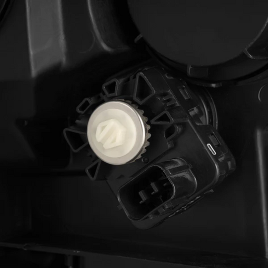 AlphaRex_2024_Tacoma_LUXX-Series_LED_Projector_Headlights1