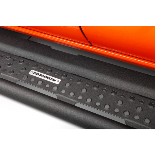 Go Rhino 2022+ Tundra Dominator Extreme D6 Side Steps - Textured Black2